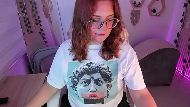 Snapshot of paulinacostello chatting on February 22, 1:35 pm paulinacostello online show from February 22, 1:35 pm