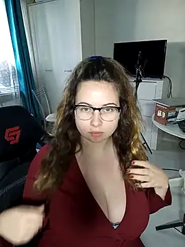 DienkaGreen online show from November 4, 12:15 pm