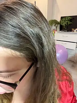 DienkaGreen online show from December 18, 4:40 am