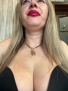 Kittenforyou online show from June 4, 8:31 am