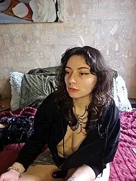 Moxxxie online show from February 10, 1:15 pm