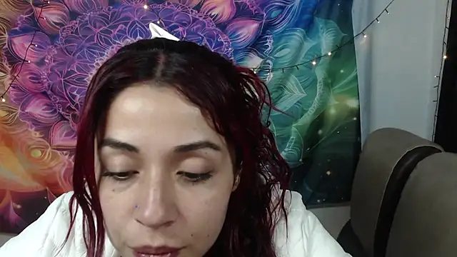 Snapshot of Alexxx_andr4 chatting on February 25, 3:42 am Alexxx andr4 online show from February 25, 3:42 am