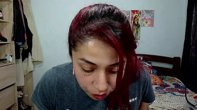 Snapshot of Alexxx_andr4 chatting on March 22, 6:36 pm Alexxx andr4 online show from March 22, 6:36 pm