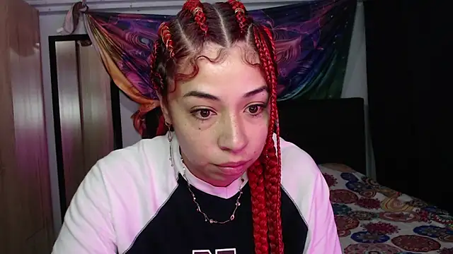 Snapshot of Alexxx_andr4 chatting on November 26, 9:54 am Alexxx andr4 online show from November 26, 9:54 am