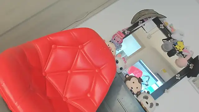 jailin smith  online show from April 18, 2:59 am