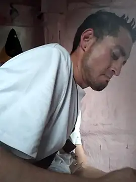 Snapshot of Wero4200 chatting on October 3, 1:24 am Wero4200 online show from October 3, 1:24 am