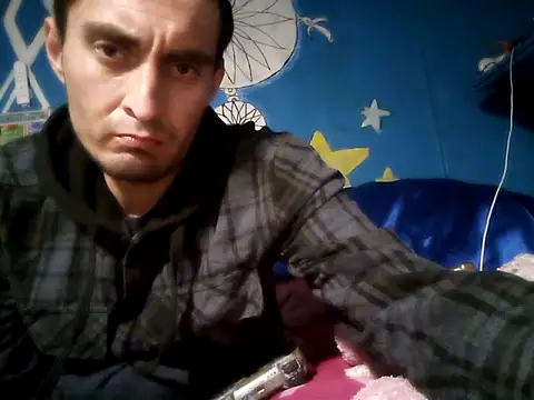 Snapshot of Wero4200 chatting on October 5, 4:11 am Wero4200 online show from October 5, 4:11 am