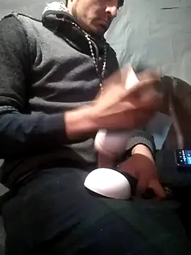 Snapshot of Wero4200 chatting on December 3, 8:18 pm Wero4200 online show from December 3, 8:18 pm