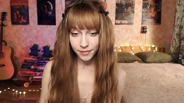 Friendly Ellie online show from December 21, 3:25 am