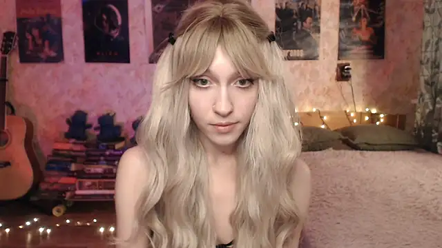 Friendly Ellie online show from January 15, 12:15 pm