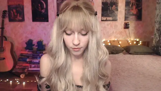 Friendly Ellie online show from January 16, 12:09 pm