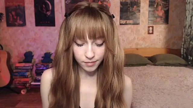 Friendly Ellie online show from February 7, 1:15 pm