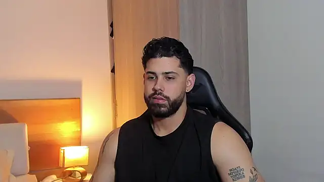 Justyn Torres online show from March 1, 4:22 pm