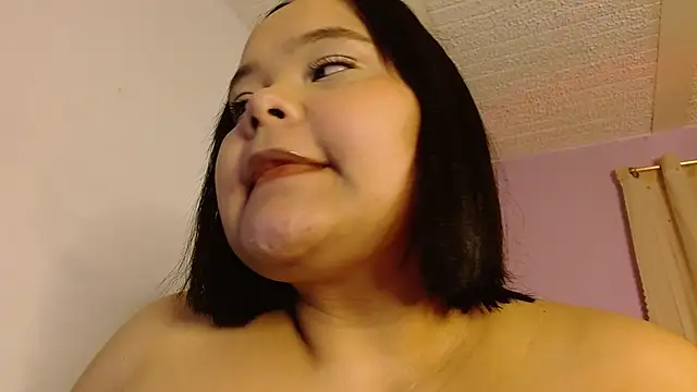 Snapshot of sexychubby___ chatting on June 14, 12:41 am sexychubby online show from June 14, 12:41 am