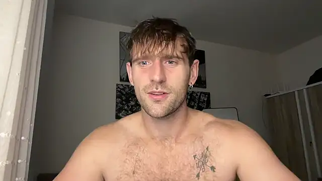 Snapshot of lukegunn chatting on March 7, 1:46 am lukegunn online show from March 7, 1:46 am