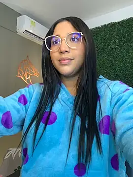 Amandanauty online show from December 10, 12:39 am