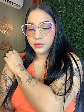 Amandanauty online show from December 11, 8:50 pm