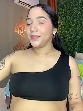 Amandanauty online show from February 4, 1:02 am