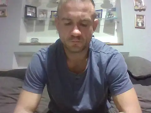 Snapshot of aroj95 chatting on September 16, 5:25 pm aroj95 online show from September 16, 5:25 pm