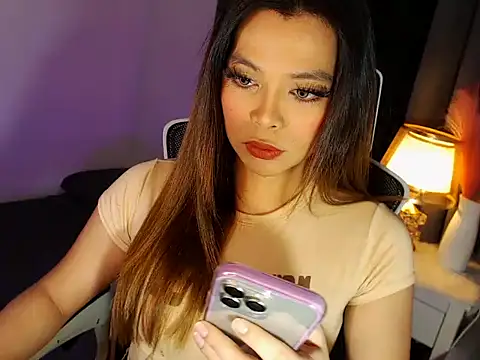 MajesticKitana online show from March 17, 4:39 am