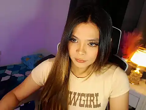 MajesticKitana online show from April 22, 5:32 am