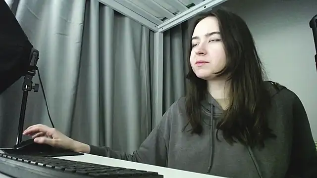 Snapshot of RichMasya- chatting on February 10, 10:30 pm RichMasya- online show from February 10, 10:30 pm