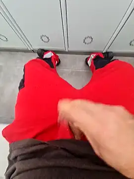 Snapshot of 987654Alf chatting on February 10, 10:08 am 987654Alf online show from February 10, 10:08 am