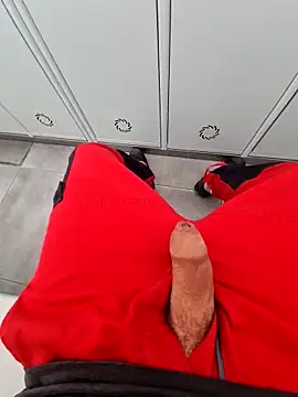 Snapshot of 987654Alf chatting on February 19, 11:50 am 987654Alf online show from February 19, 11:50 am