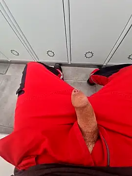 Snapshot of 987654Alf chatting on February 24, 11:41 am 987654Alf online show from February 24, 11:41 am