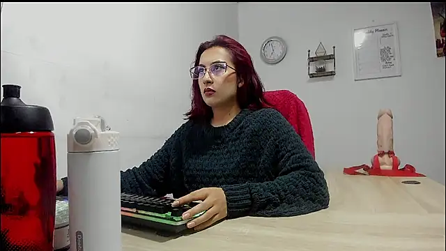 Snapshot of Scarlett_Sen chatting on February 21, 12:28 pm Scarlett Sen online show from February 21, 12:28 pm