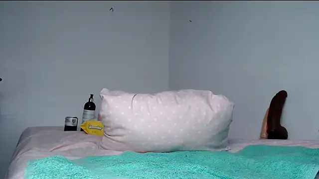 karolgirl-1 online show from April 21, 10:10 am