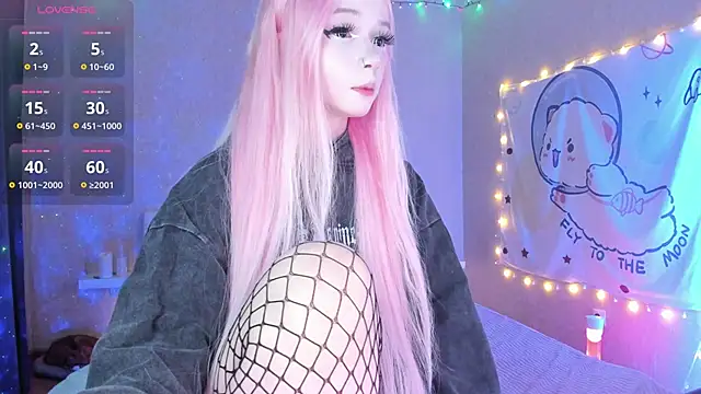 Misty Shadow online show from November 17, 10:15 pm