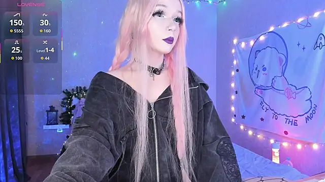 Misty Shadow online show from March 4, 10:05 pm