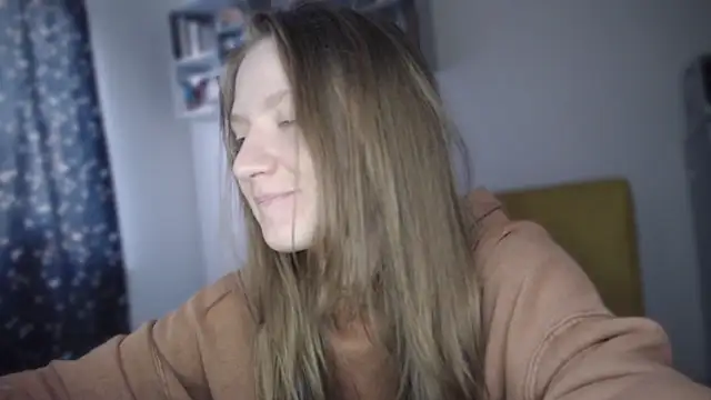 Snapshot of mollytuck chatting on January 12, 10:34 am mollytuck online show from January 12, 10:34 am