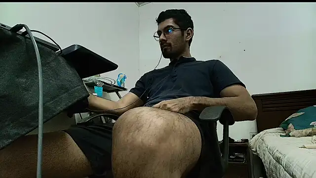 x-sebastian online show from April 4, 8:17 pm