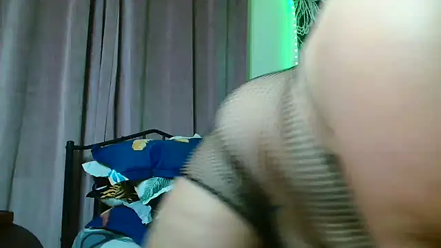 Thichslutxx online show from September 22, 9:28 pm