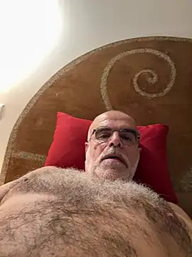 Snapshot of exhibcho chatting on May 26, 10:06 pm exhibcho online show from May 26, 10:06 pm