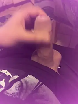 Snapshot of joker01234 chatting on November 17, 6:41 am joker01234 online show from November 17, 6:41 am