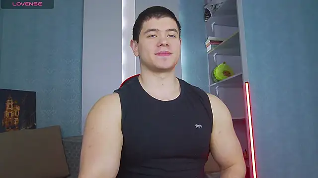 Snapshot of Arilas_ chatting on March 12, 7:46 am Arilas online show from March 12, 7:46 am