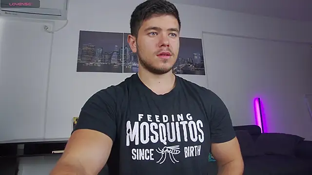 Snapshot of Arilas_ chatting on November 9, 7:28 am Arilas online show from November 9, 7:28 am