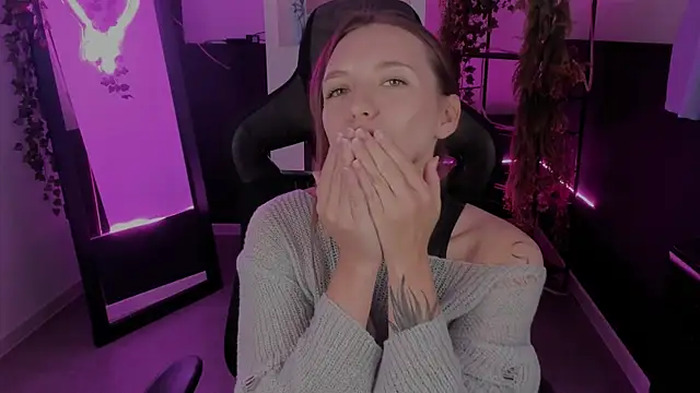 JennyDens online show from September 28, 3:28 pm