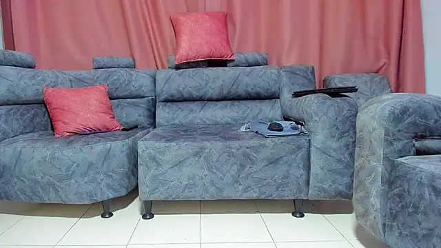 Snapshot of electraaxx chatting on March 17, 2:30 am electraaxx online show from March 17, 2:30 am