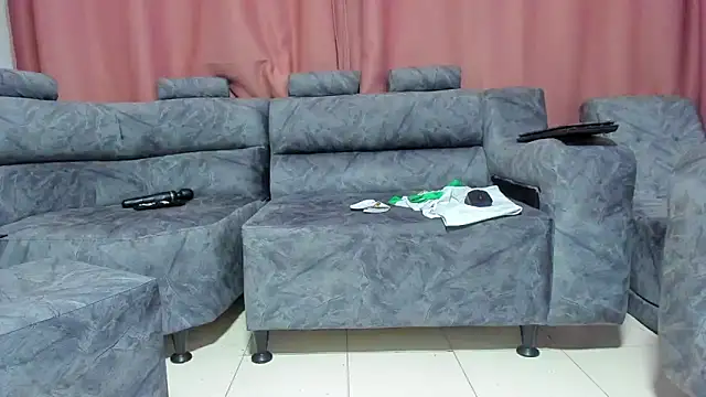 Snapshot of electraaxx chatting on March 19, 2:05 am electraaxx online show from March 19, 2:05 am