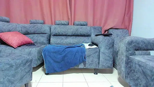 Snapshot of electraaxx chatting on March 21, 3:55 am electraaxx online show from March 21, 3:55 am