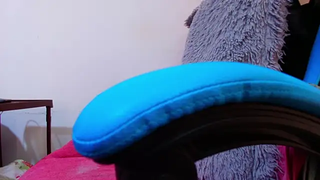 klylls squirt  online show from April 23, 7:27 pm