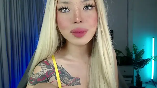 Snapshot of SweetCheska19 chatting on September 8, 7:13 pm SweetCheska19 online show from September 8, 7:13 pm