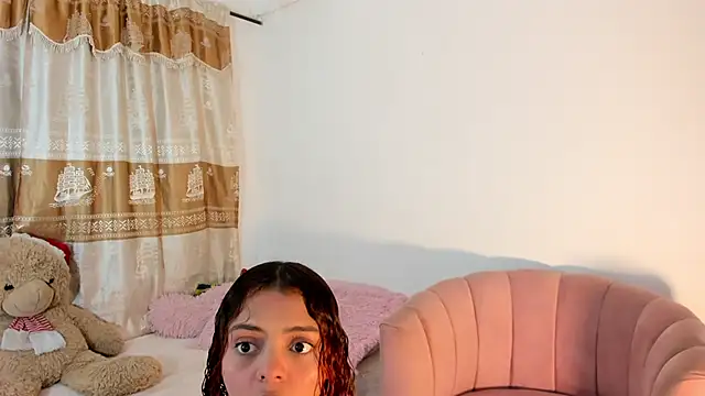 Snapshot of ValienteGirl_ chatting on January 4, 4:55 am ValienteGirl online show from January 4, 4:55 am