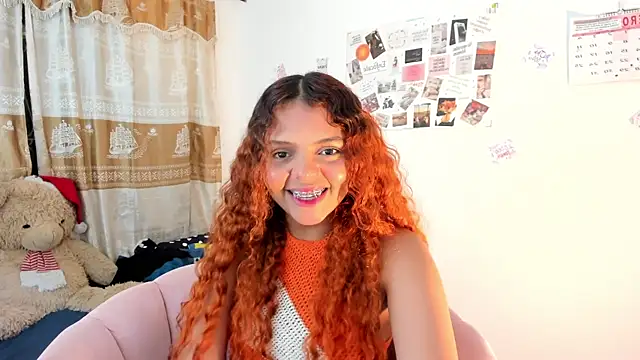 Snapshot of ValienteGirl_ chatting on January 15, 3:00 am ValienteGirl online show from January 15, 3:00 am