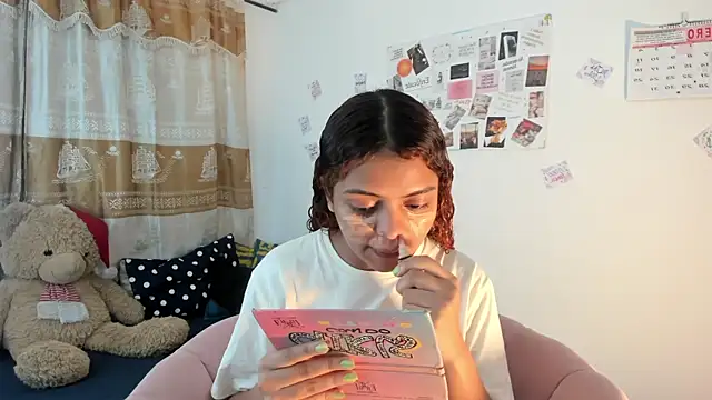 Snapshot of ValienteGirl_ chatting on January 18, 3:09 am ValienteGirl online show from January 18, 3:09 am