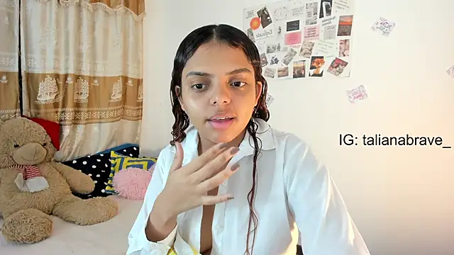 Snapshot of ValienteGirl_ chatting on February 5, 4:16 am ValienteGirl online show from February 5, 4:16 am